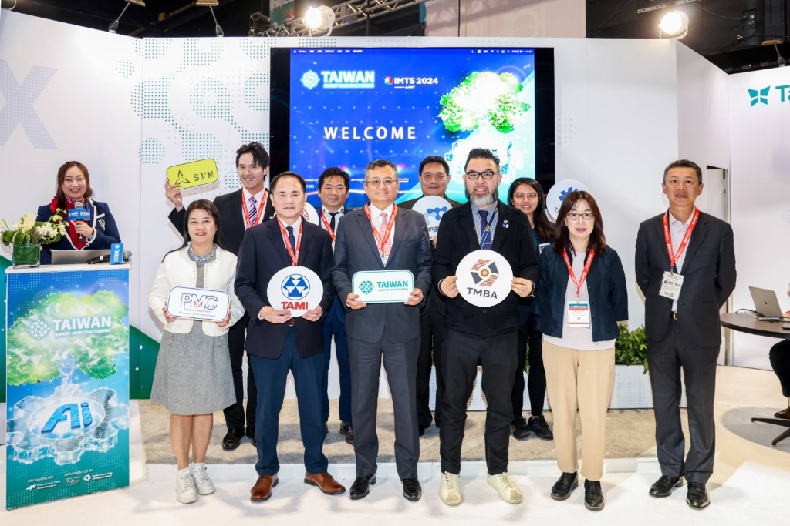 IMTS 2024臺灣形象館展覽首日以「綠色、數位及AI智造」記者會開啟整合行銷系列活動,由三鋒機器